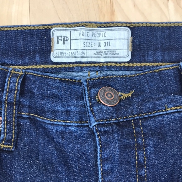 Free People | Busted Knee Dark Wash Jeans - Picture 3 of 8